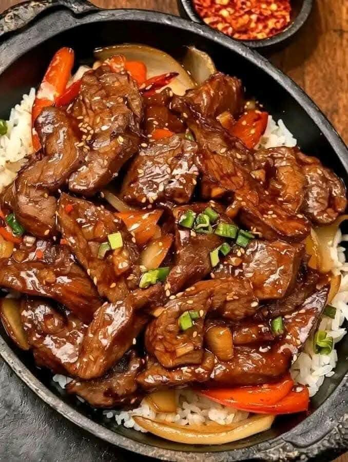 Sizzling Chinese Pepper Steak with Onions